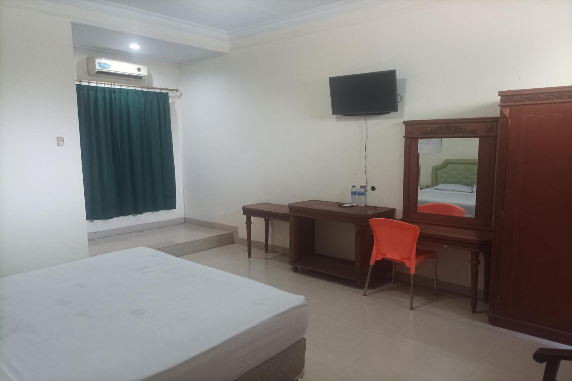 Permata Hijau Hotel Cirebon Kültér fotó